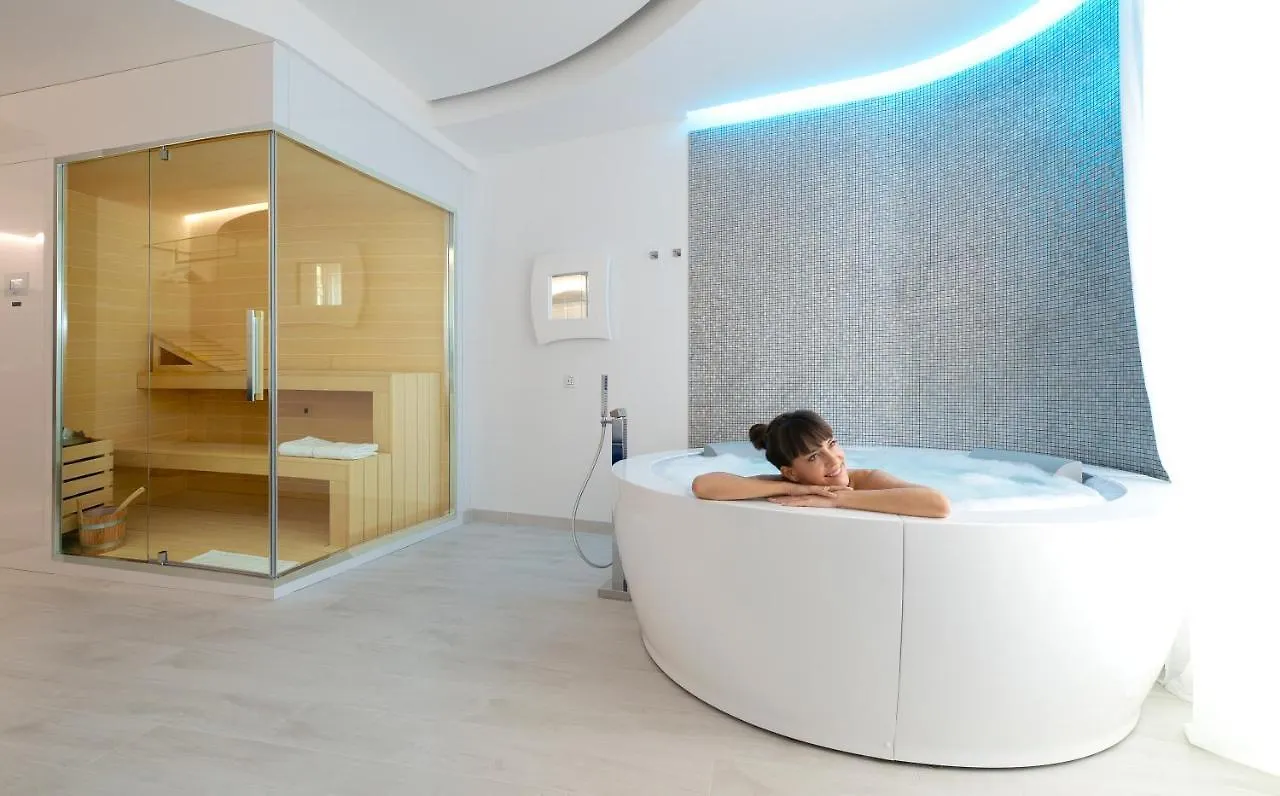 Ahd Rooms Milaan 2*,